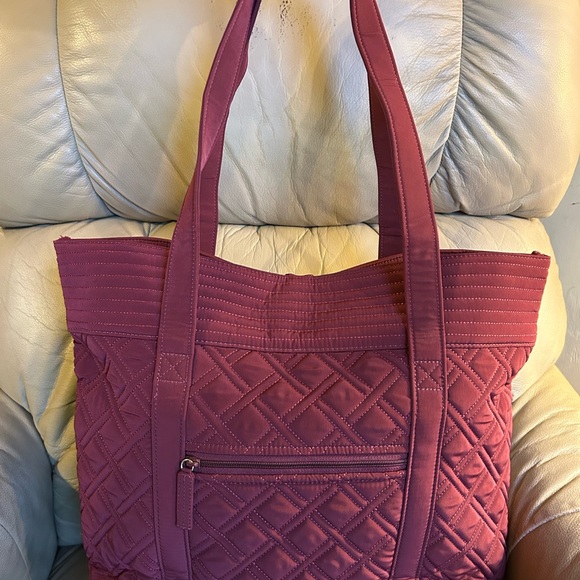 Vera Bradley Large Iconic Vera Tote Microfiber Raisin Retired EUC READ - Picture 2 of 16